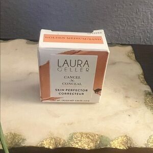 Laura Geller Skin Perfector in Golden Medium/Sand